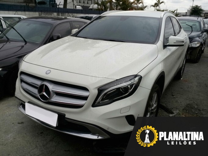 MERCEDES BENZ GLA 16/16 MERCEDES BENZ GLA 16/16