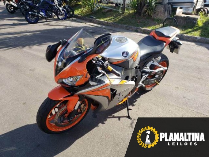 HONDA CB 1000R FIREBLADE 10/10 HONDA CB 1000R FIREBLADE 10/10
