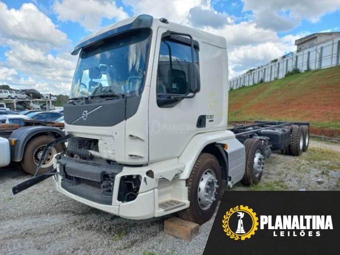 VOLVO VM 330 R 20/21 VOLVO VM 330 R 20/21