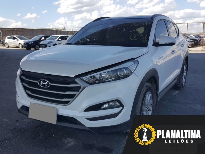 HYUNDAI TUCSON 20/20 HYUNDAI TUCSON 20/20